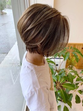 エモシオンヘアー(Emocio'n hair) ショートバレイヤージュ