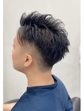 アヴソリューク(Absoluk) クセを活かしたサイドパートツーブロック