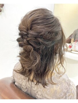 ナダ プライベートヘアサロン(NADA private hair salon) 結婚式ヘアアレンジ　ハーフアップ　ウェーブヘア
