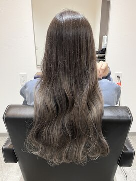 フォセット(Fossette) Balayage × White Greige 〈 Bleach ○ 〉