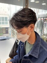 ヘアーアンドメイク ビス(HAIR&MAKE bis) ニュアンスパーマ　前下がりセンターパート　宍戸　敬