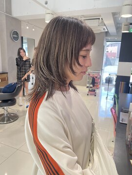 バイブス バイ ケンジ(vibes by KENJE) レイヤーカット ウルフカット