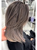 バレイヤージュ/レイヤーカット［新宿/ケアブリーチ］