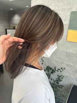 ルー(Luu) グレージュカラーシルキーベージュ神戸/東灘/住吉/御影/岡本