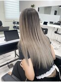 グレージュバレイヤージュストレート