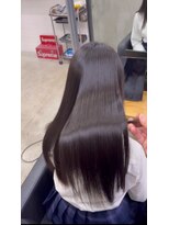 シウン(SIUN.)&nbsp;アイロンいらず京都1の美髪へ