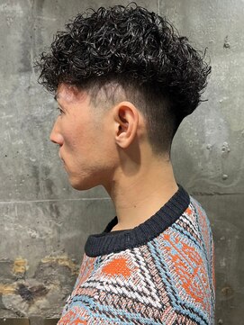 アルフレッド 瑞穂店(alfRed) 刈り上げ　黒髪　スペインカール　スパイラルパーマ