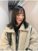 オリーブグレージュ×ミディアムレイヤー
