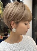 小顔ショートボブ/丸みショート/白髪ぼかし/ハイトーンカラー