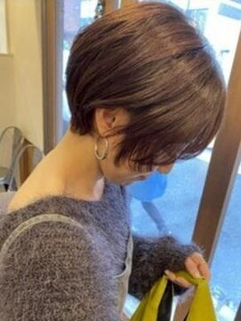 ピノ ウメダ(Pinot UMEDA) #美シルエット　#ショートスタイル