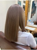 ミルクティーベージュ