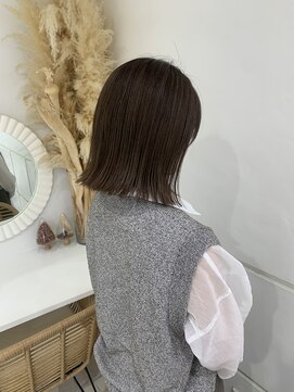 カシェ マエノヘタ(Cashe'e MAENOHETA) ダークグレージュ