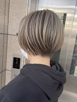 ゴーズゴー 吉祥寺(e)店(go s go) ショートボブ/レイヤーショート/アンブレラカラー/ミニマルボブ