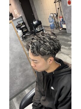 スウェルホワイト(SWELL WHITE) 緩ツイストスパイラルパーマ