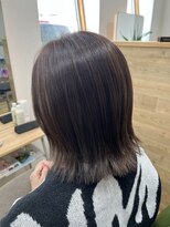 リーフ(leaf)&nbsp;白髪ぼかしハイライト/外はね