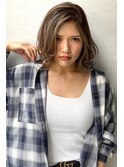 外ハネ前下がりボブレイヤーハイライト