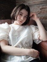 チャチャブラン アミー(cha-cha Blanc Amie)&nbsp;センター分けボブスタイル