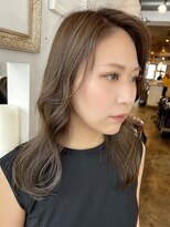 トロニー(TLONY)&nbsp;オリーブベージュ　stylist/miaki