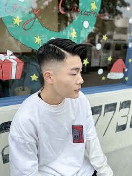 フォーコーナーズカットショップフェイビーズ 名古屋西(FourCornersCutShop favey's) フェード 刈り上げ メンズカット バーバー