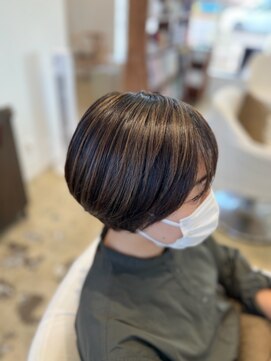ヘアーデェカラー(hair de KOLOR) 【つくば】白髪ぼかしハイライト×丸みショートボブ30代40代