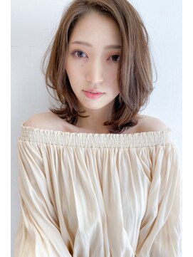 レアール アンビエ(LeR Unevie) 好感度もおしゃれ感もかなう重軽ミディ