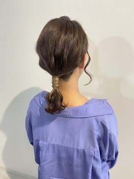 ディティカ ティア(Dityca tia) カジュアルローポニー