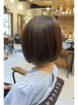 チリンバイロストシティー(Chillin by LOSTCITY) ボブショート髪質改善縮毛矯正ショートボブぱっつんボブ