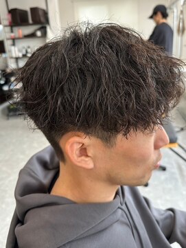 フゥ 宇都宮(FeU) 波巻きパーマツイストスパイラルパーマメンズマッシュパーマ