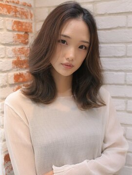 《Agu hair》重めくびれヘアで小顔効果◎ミディ