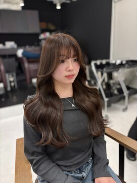 ハピネス 梅田茶屋町店(HAPPINESS) オリーブグレー 韓国風巻き くびれ巻き 小顔前髪 レイヤーカット