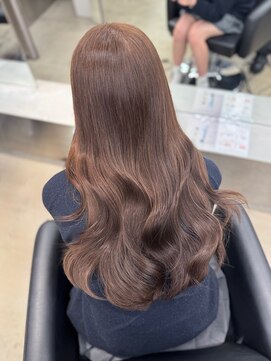 ペレ 栄 アネックス(PELE栄ANNEX) ミディアムヘア/デザインカラー/フェイスフレーミング/栄