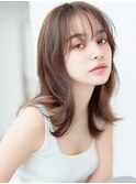 小顔くびれミディアムレイヤー☆シースルーバング×透明感カラー