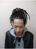 2ブロックのドレッドで個性をアピール!