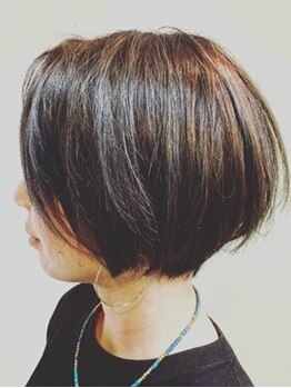 ローダ ヘアデザイン Roda hair designの写真/【"360°美シルエット"】再現性の高い"ドライカット"で美しさに差をつける。