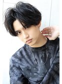 センターパート × ゆるめスパイラルパーマ 成田凌 髪型
