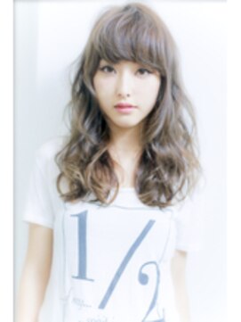 エーアイ 千石 巣鴨 白山店(Ai HAIR) センターパート×ルーズな外国人風ウェーブ