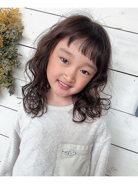 ヒマワリ(HIMAWARI) キッズカット　キッズパーマ　ロング　パーマ