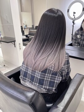 アライブ ハラジュク(ALIVE harajuku) ホワイトグレージュグラデーションからryota