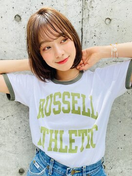 エイミー(Aimee) Aimee 町田 オリーブベージュ×ミニボブ