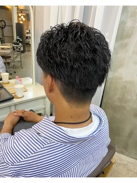 エトネ ヘアーサロン 仙台駅前(eTONe hair salon) 刈り上げショート×ワンカールパーマ