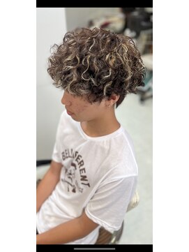 モナミ美容室 プードルパーマ