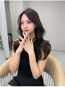 リリー(Lilley) くすみグレージュ×姫カットレイヤー×韓国風巻き【ayana】