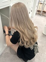 サンク 原宿 表参道(cinq) 原宿ベージュカラーケアブリーチレイヤーカットミルクティー前髪