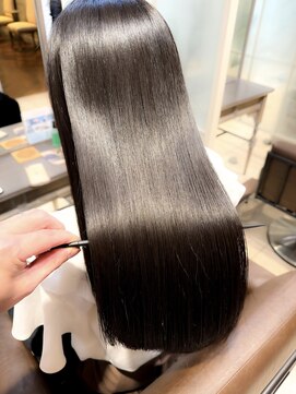 ソワリー 栄(THOiRY) 大人気！酸性ストレート