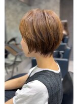 プラスイズム ヴェレン(PLUSISM Velen)&nbsp;柔らかベージュの丸みショート