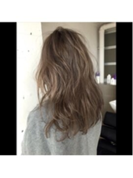 ファニック スタイル ジー(FUNIC style G) イルミナカラー×イエローブラウン　(桜木町・日ノ出町)