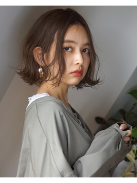 アトリエ フェム(atelier.fem) 抜け感が可愛いラフウェーブミディ