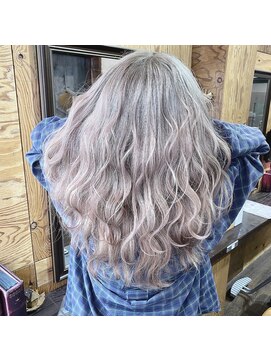 ユートピア(U topia) ホワイトミルクティーベージュ