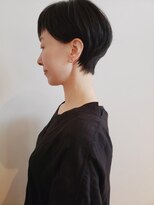 トップヘアー ガーデンヴィラ 安城(Garden Villa)&nbsp;耳かけグラボブショート/ニュアンスカラー/アッシュブラック