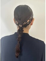 バズ(BUZZ) タイトめ編み下ろしヘアアレンジ＊